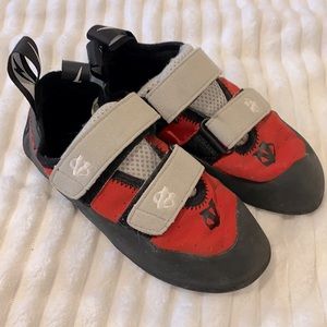 Evolv kids climbing shoes